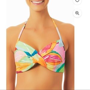 Time and Tru Size Medium Floral Bikini Top